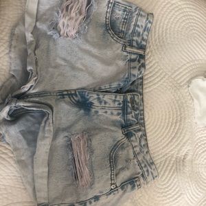 pull & bear light wash denim high waisted shorts